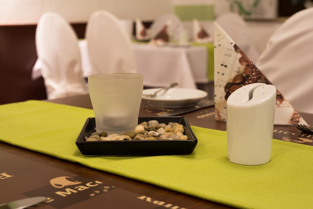 Hotel Am Markt 에렌프리더스도르프 외부 사진